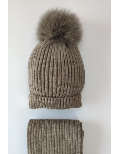 CONJUNTO GORRO Y BUFANDA CANALÉ CON POMPÓN NATURAL C."POESÍA",MOKA. INVIERNO 23.