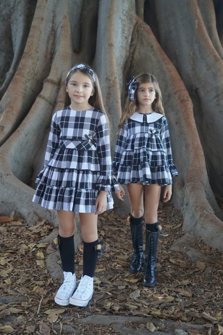 JESUSITO COLECCIÓN NATALIE, CUADROS NEGROS.NOMA FERNÁNDEZ. INVIERNO 23.