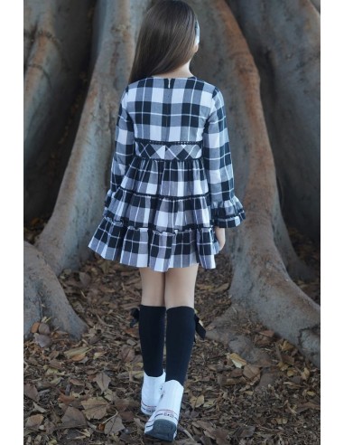 VESTIDO COLECCIÓN NATALIE, CUADROS NEGROS.NOMA FERNÁNDEZ. INVIERNO 23.