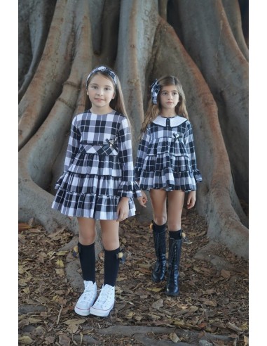 VESTIDO COLECCIÓN NATALIE, CUADROS NEGROS.NOMA FERNÁNDEZ. INVIERNO 23.