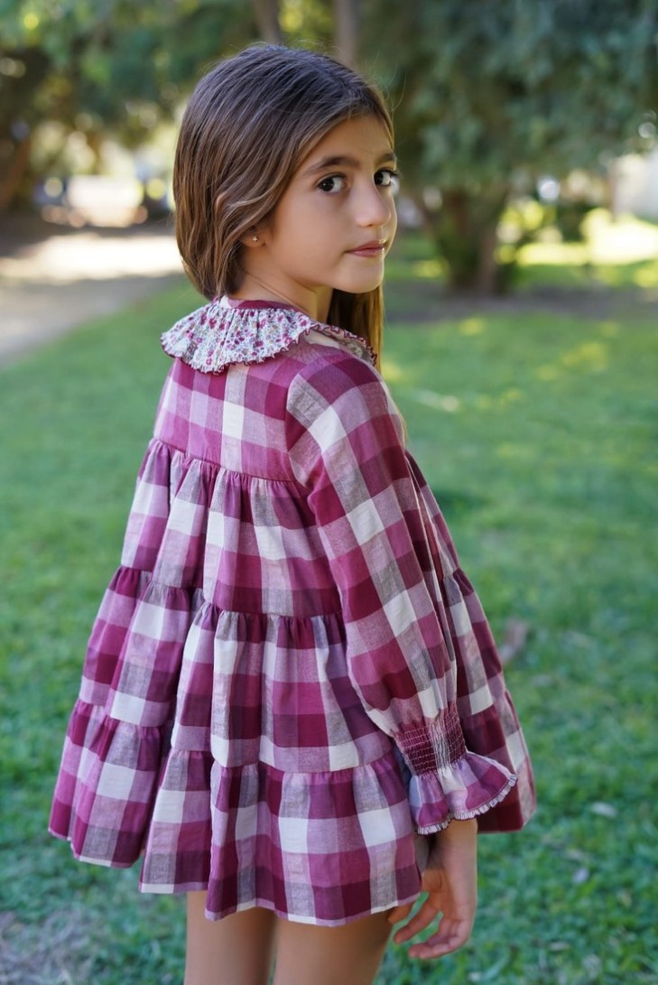JESUSITO COLECCIÓN KEIRA, CUADROS GRANATES.NOMA FERNÁNDEZ. INVIERNO 23.