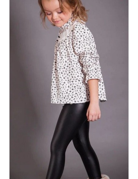 BLUSA FLORES BEIGE, GLAMOUR. INVIERNO 23.