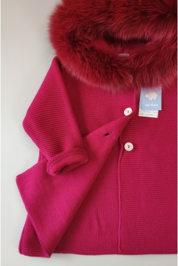 ABRIGO NIÑA PUNTO FORRADO CON CAPUCHA PELO NATURAL C."POESÍA",SORBET. INVIERNO 23. 2