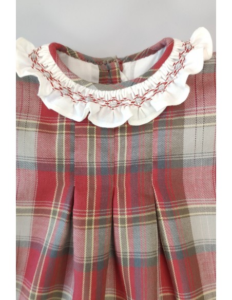 VESTIDO CUADROS CUELLO BORDADO SMOCK. INVIERNO.