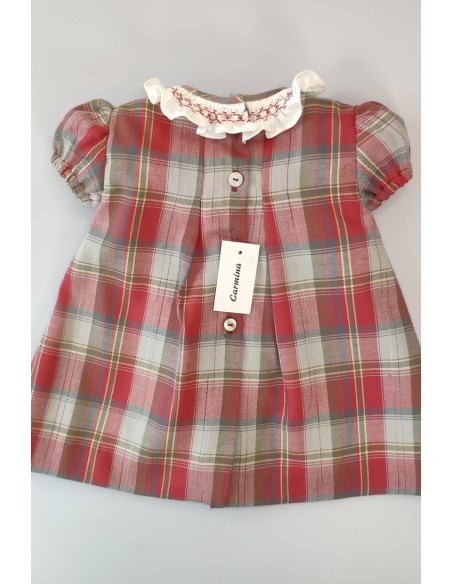 VESTIDO CUADROS CUELLO BORDADO SMOCK. INVIERNO.