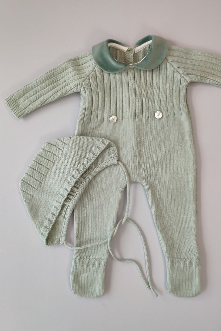PELELE NIÑO DE PUNTO CON CAPOTA, VERDE AGUA. INVIERNO.
