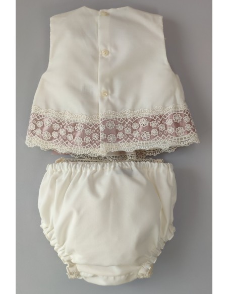CONJUNTO BLUSA, CUBREPAÑAL Y CAPOTA. VERANO.