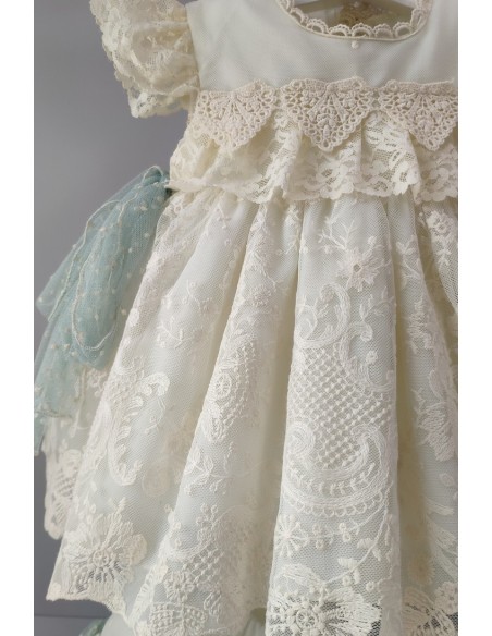 VESTIDO, BRAGUITA Y CAPOTA, VERDE AGUA.