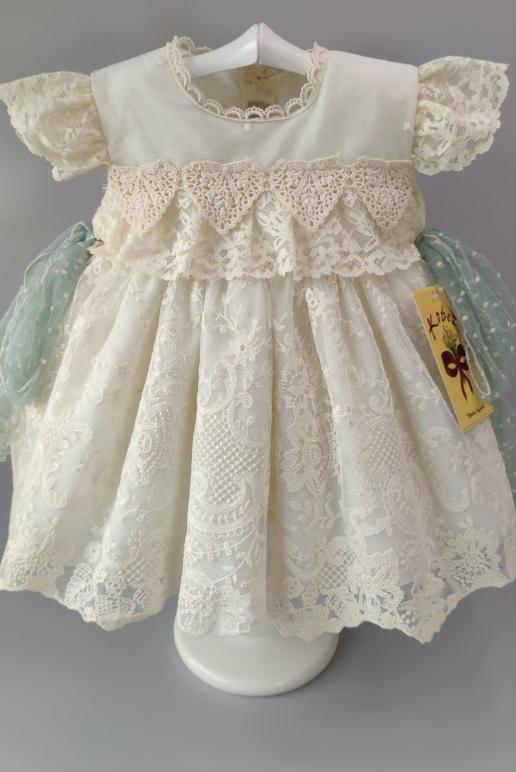 VESTIDO, BRAGUITA Y CAPOTA, VERDE AGUA.