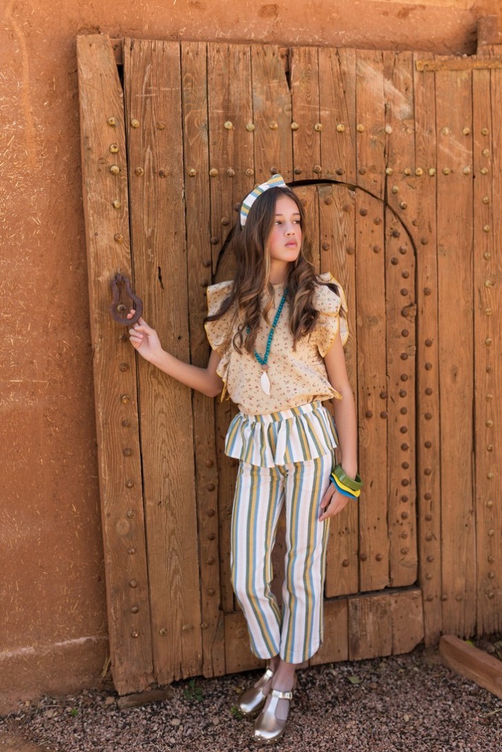 PANTALÓN NIÑA VOLANTES, COLECCIÓN JIRAFAS DE KID'S CHOCOLATE. VERANO 24.