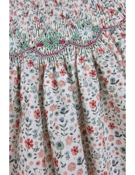 VESTIDO PUNTO SMOCK LALI DE dBb IDEAS, ROSA. INVIERNO 24.