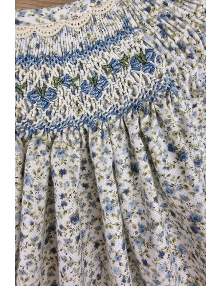 VESTIDO PUNTO SMOCK MOKI DE dBb IDEAS, AZUL. INVIERNO 24.