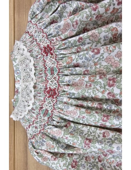 VESTIDO PUNTO SMOCK IDOIA DE dBb IDEAS, FRESA. INVIERNO 24.