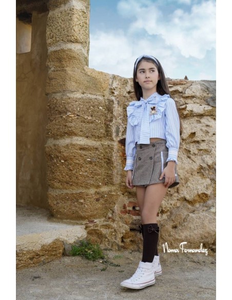 CONJUNTO NIÑA BLUSA Y FALDA-PANTALÓN COLECCIÓN VENECIA DE NOMA FERNÁNDEZ, ESPIGA MARRÓN. INVIERNO 24.