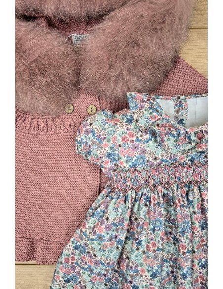VESTIDO PUNTO SMOCK FLORES. ARTESANÍA CARMINA. INVIERNO 24.