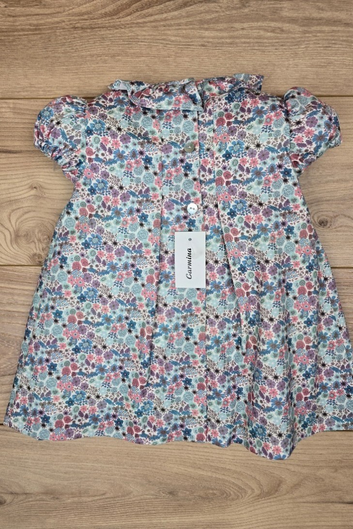 VESTIDO PUNTO SMOCK FLORES. ARTESANÍA CARMINA. INVIERNO 24.