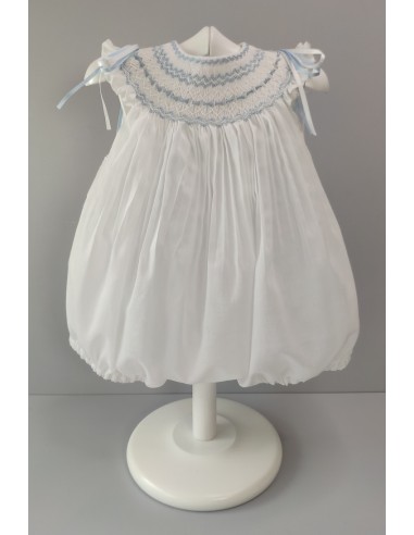 RANITA UNISEX BORDADO PUNTO SMOCK. BATISTA BLANCA-AZUL. VERANO 25.