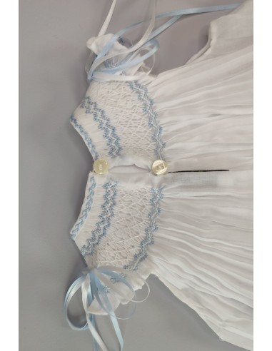 RANITA UNISEX BORDADO PUNTO SMOCK. BATISTA BLANCA-AZUL. VERANO 25.