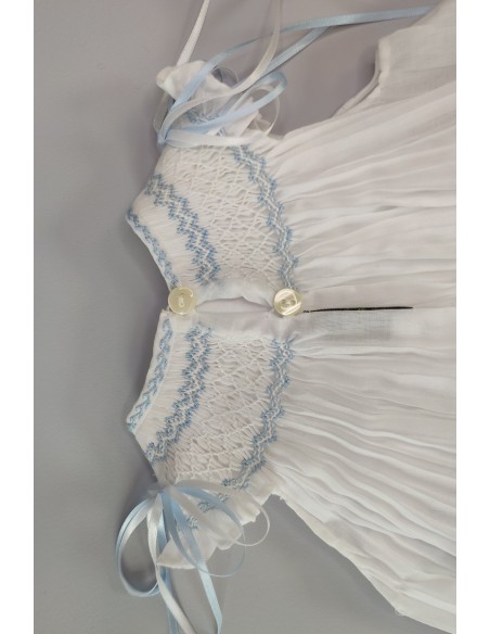 RANITA UNISEX BORDADO PUNTO SMOCK. BATISTA BLANCA-AZUL. VERANO 25.