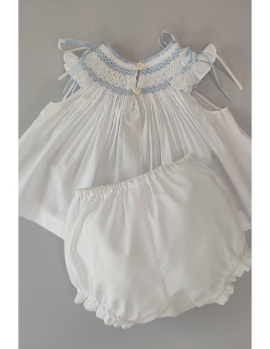 JESUSITO BORDADO PUNTO SMOCK. BATISTA BLANCA-AZUL. VERANO 25.