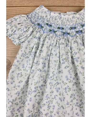 PELELE NIÑO BORDADO PUNTO SMOCK, FLORES AZUL. VERANO 25.