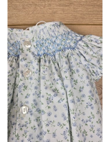 PELELE NIÑO BORDADO PUNTO SMOCK, FLORES AZUL. VERANO 25.