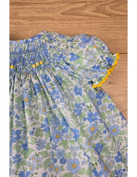 JESUSITO BORDADO PUNTO SMOCK, FLORES AZUL/AMARILLO. VERANO 25.