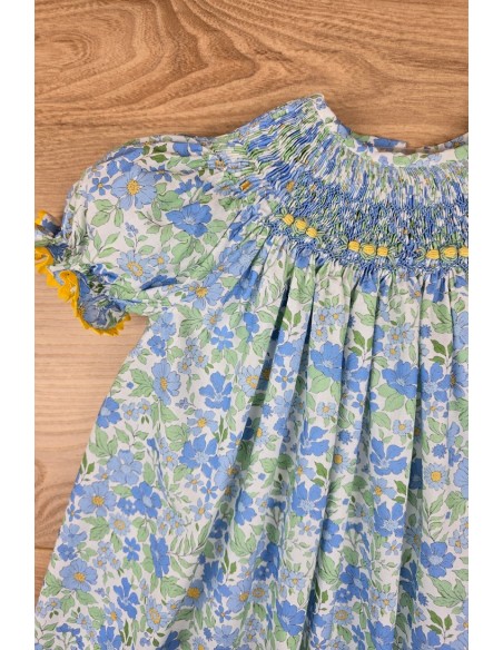 VESTIDO BORDADO PUNTO SMOCK, FLORES AZUL/AMARILLO. VERANO 25.