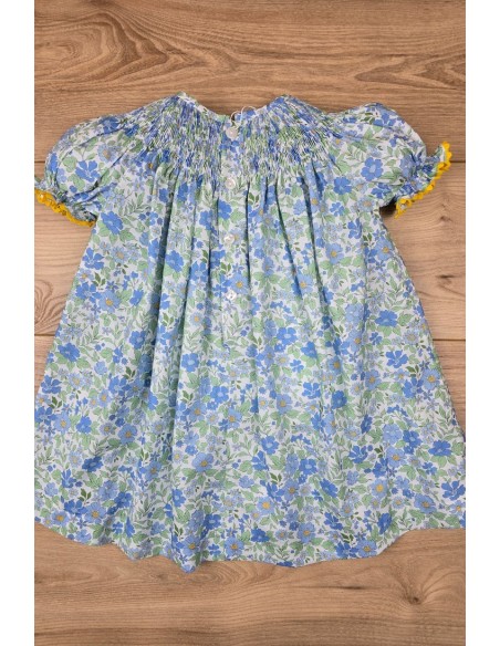 VESTIDO BORDADO PUNTO SMOCK, FLORES AZUL/AMARILLO. VERANO 25.