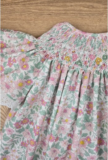 VESTIDO BORDADO PUNTO SMOCK, FLORES ROSAS. VERANO 25. 2