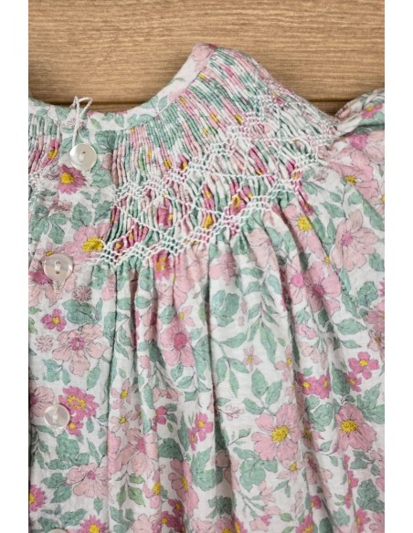 VESTIDO BORDADO PUNTO SMOCK, FLORES ROSAS. VERANO 25.