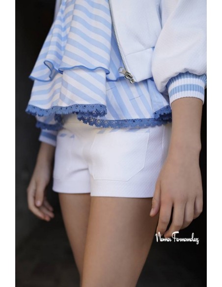 CONJUNTO NIÑA SHORT Y BLUSÓN COLECCIÓN AMELIE DE NOMA FERNÁNDEZ, RAYA CELESTE. VERANO 25.