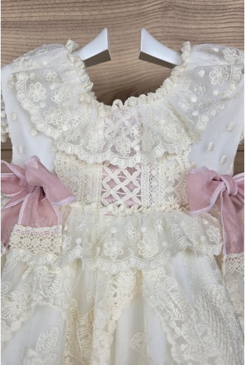 VESTIDO MANGA ALETAS, BRAGUITA Y CAPOTA, 86J. KOBEZ. 2