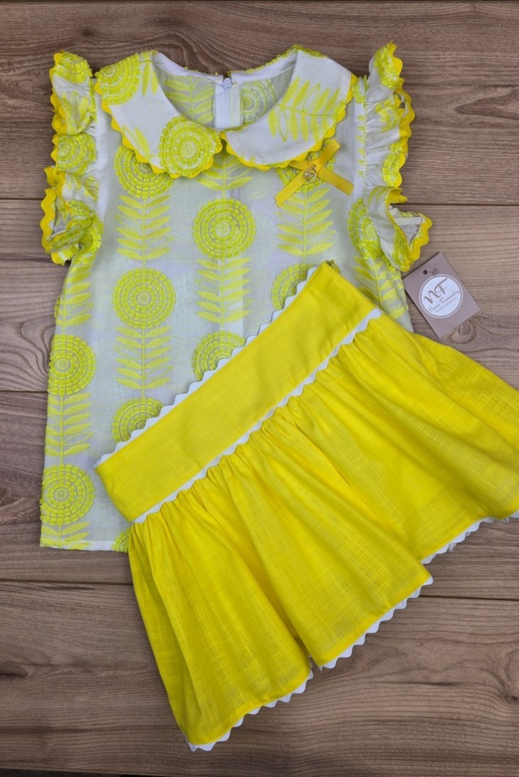 CONJUNTO NIÑA BLUSA Y BOMBACHO (FALDA) COLECCIÓN TOULOUSE DE NOMA FERNÁNDEZ, AMARILLA. VERANO 25.