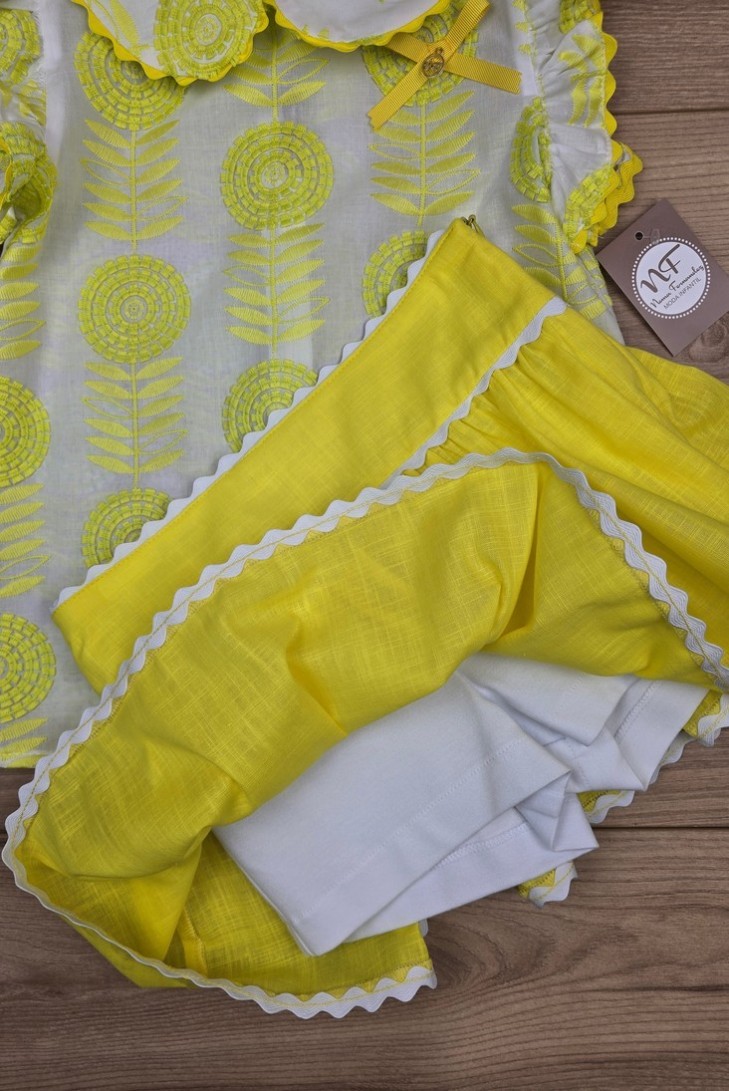 CONJUNTO NIÑA BLUSA Y BOMBACHO (FALDA) COLECCIÓN TOULOUSE DE NOMA FERNÁNDEZ, AMARILLA. VERANO 25.