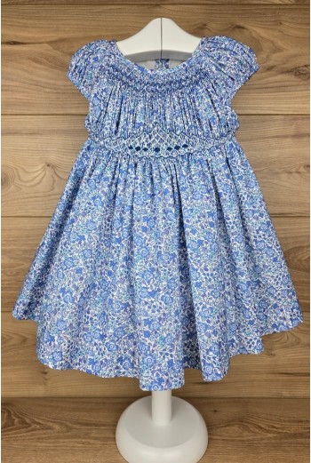 VESTIDO PUNTO SMOCK COQUET DE TARTALETA, AZUL. VERANO 25. 2