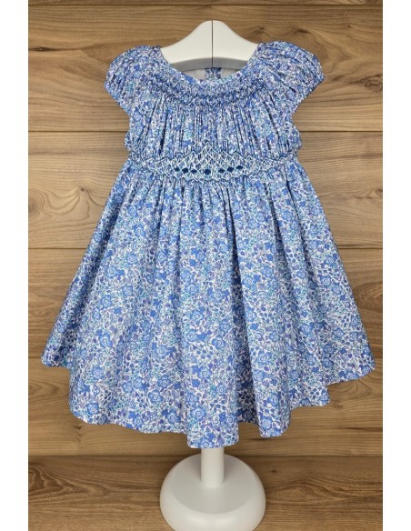 VESTIDO PUNTO SMOCK COQUET DE TARTALETA, AZUL. VERANO 25.