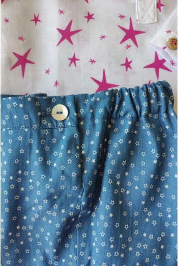 Conjunto niño formado por camisa estampado rayas y pantalón short en tela vaquera con decoración de anclas 2