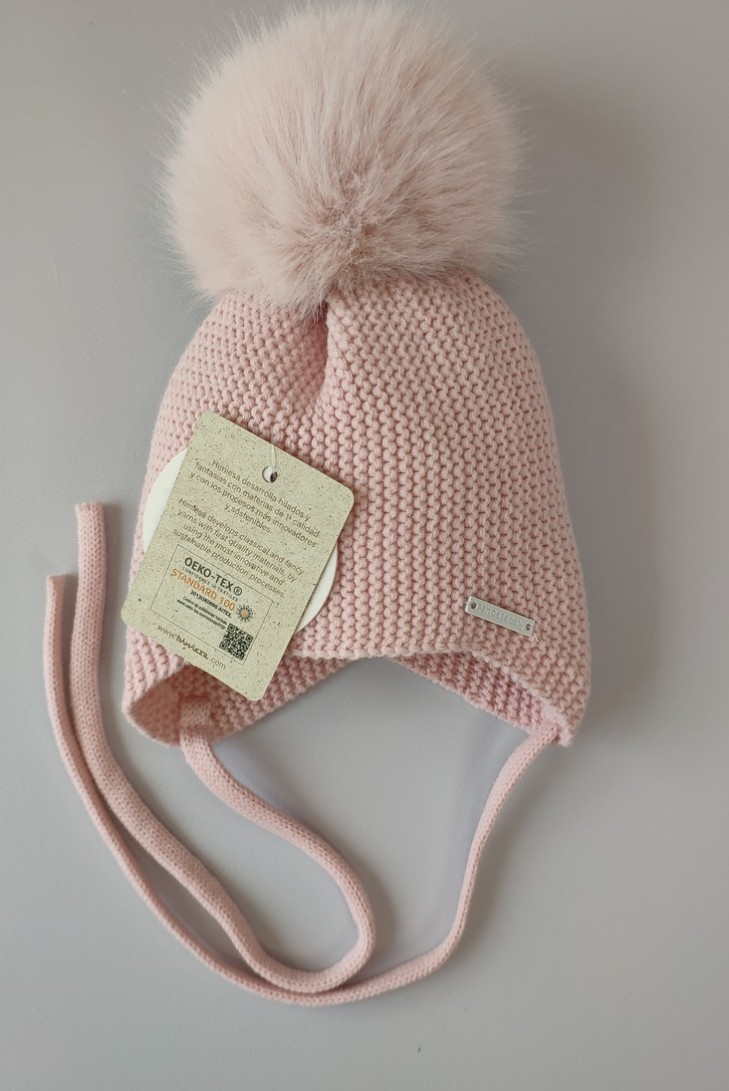 GORRO OREJERO PANGASA POMPÓN SINTÉTICO, ROSA EMPOLVADO. INVIERNO 25.