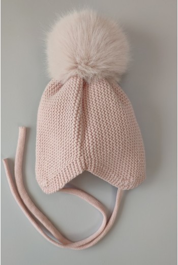 GORRO OREJERO PANGASA POMPÓN SINTÉTICO, ROSA EMPOLVADO. INVIERNO 25. 2