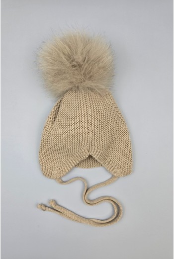 GORRO OREJERO PANGASA POMPÓN NATURAL, ARENA. INVIERNO 25. 2