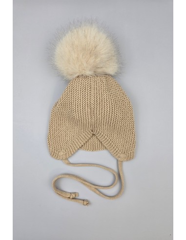 GORRO OREJERO PANGASA POMPÓN SINTÉTICO, ARENA. INVIERNO 25.