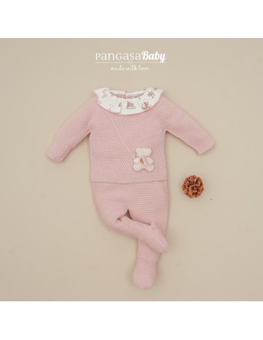 PRIMERA PUESTA NIÑA COLECCIÓN TINY BEAR DE PANGASA BABY, ROSA EMPOLVADO. INVIERNO 25.