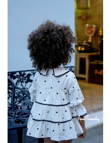 JESUSITO Y SUDADERA CORTA DELIA DE NOMA FERNÁNDEZ, TOPOS NEGROS. INVIERNO 25.
