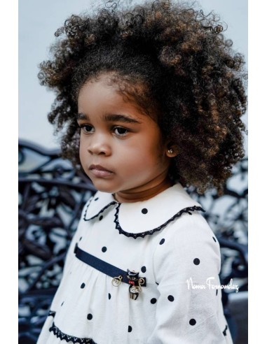 JESUSITO Y SUDADERA CORTA DELIA DE NOMA FERNÁNDEZ, TOPOS NEGROS. INVIERNO 25.