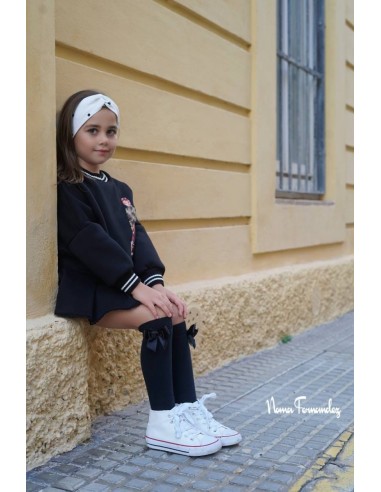CONJUNTO NIÑA BOMBACHO (FALDA) Y SUDADERA DELIA DE NOMA FERNÁNDEZ. INVIERNO 25.