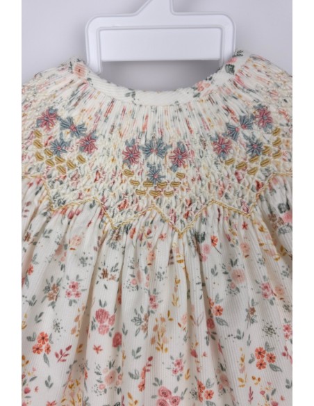 JESUSITO PUNTO SMOCK DE dBb IDEAS. INVIERNO 25.