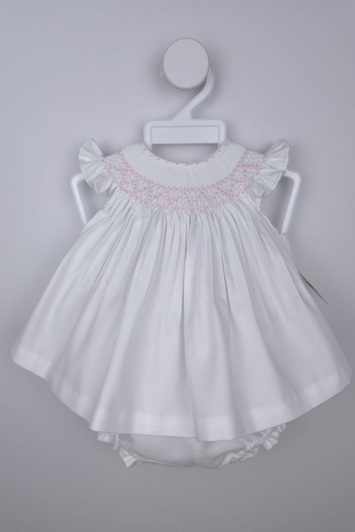 JESUSITO VIELLA PUNTO SMOCK MOD. ÁNGEL DE BELÁN, BLANCO/ROSA. INVIERNO 25.