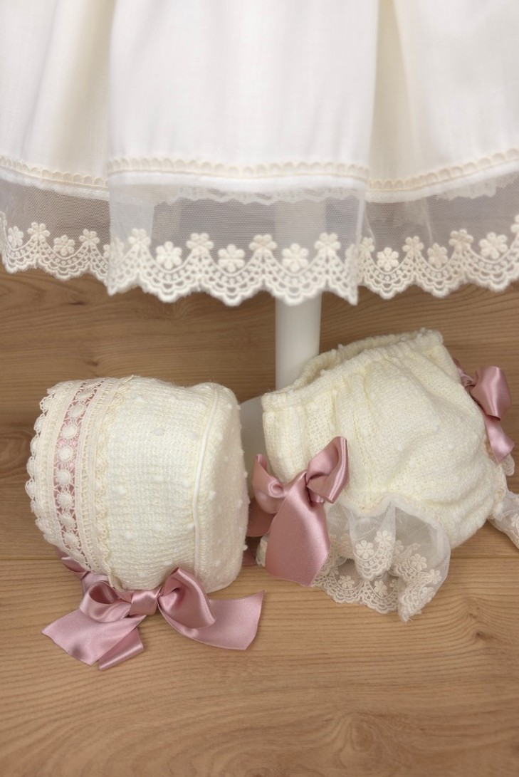 CONJUNTO NIÑA DE PUNTO CRUDO/ROSA MAQUILLAJE (3 PIEZAS), W05. KOBEZ. INVIERNO.