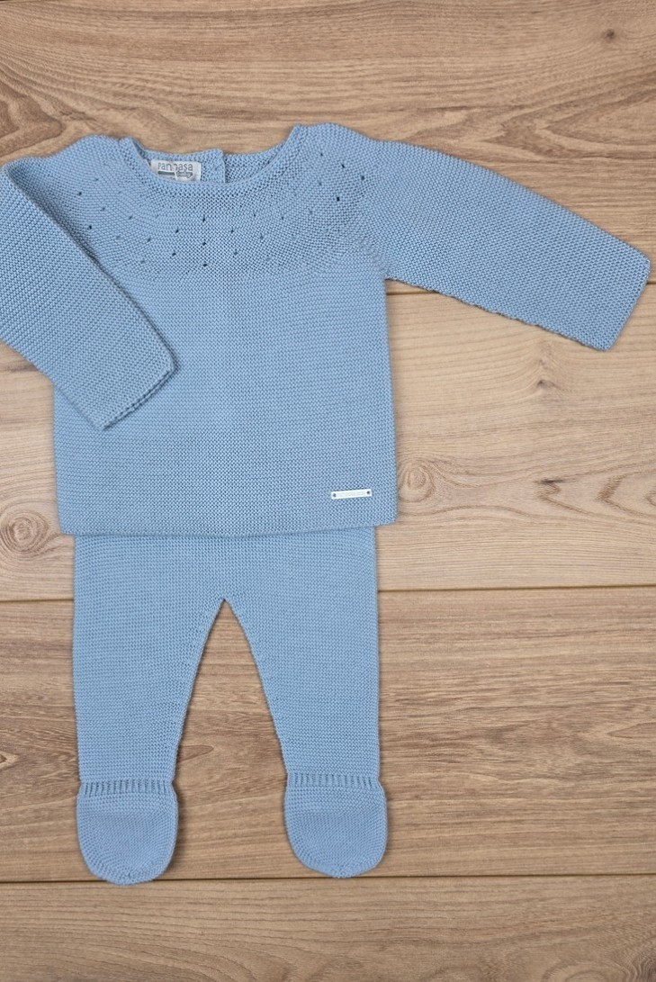 PRIMERA PUESTA UNISEX MOCETA DE PANGASA BABY, CELESTE EMPOLVADO. VERANO 26.